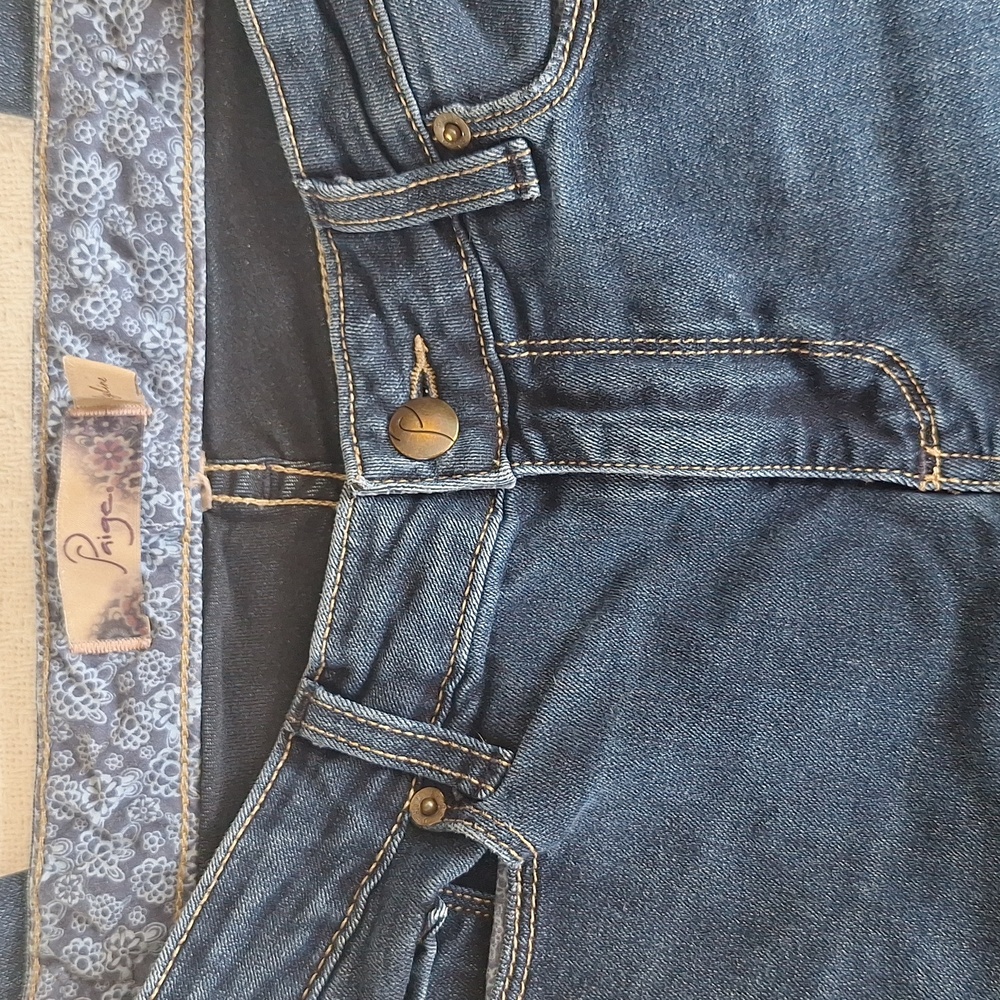 🐦 Paige Skyline skinny ankle jeans. Premium Denim. Size 30.